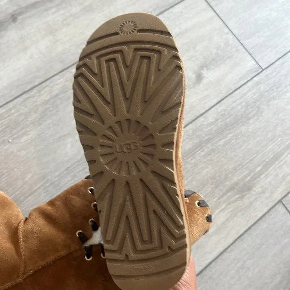 Ugg chestnut Aidah slip on suede sheepskin ankle boot size 6 - Picture 7 of 13